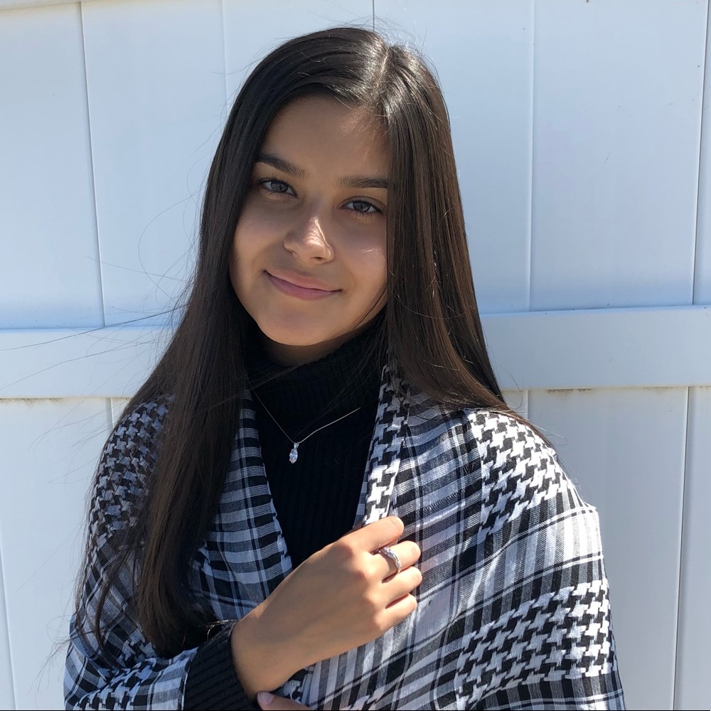 Grey scarf - Picture 3 of 3
